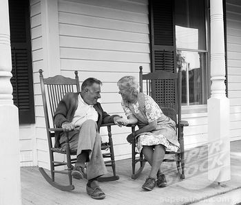 OMG! Old couple in love in their rocking chairs<3 Old Couple In Love, Grow Old With Me, Elderly Couples, Growing Old Together, Old Couples, The Best Is Yet To Come, Rocking Chairs, The Porch, Old Love