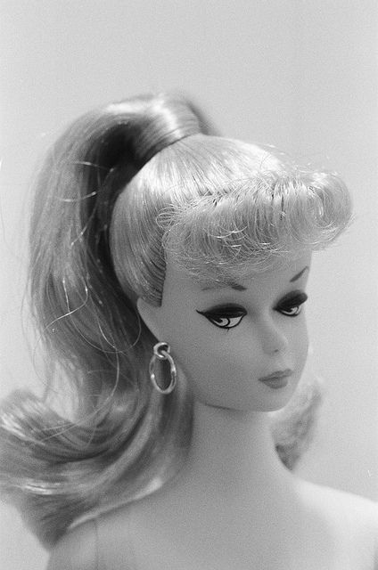 My first Barbie..1959...If I only had her & the outfits now...what a treasure I would have!! My First Barbie, First Barbie, Play Barbie, Im A Barbie Girl, Barbie I, Vintage Barbie Dolls, Barbie Collector, Barbie Friends, Madame Alexander