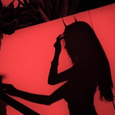 Demon Aesthetic, Red Aesthetic Grunge, Devil Aesthetic, Devil Girl, Wallpaper Estetika, Bad Girl Wallpaper, Red Wall, Wallpaper Ipad, Shadow Pictures