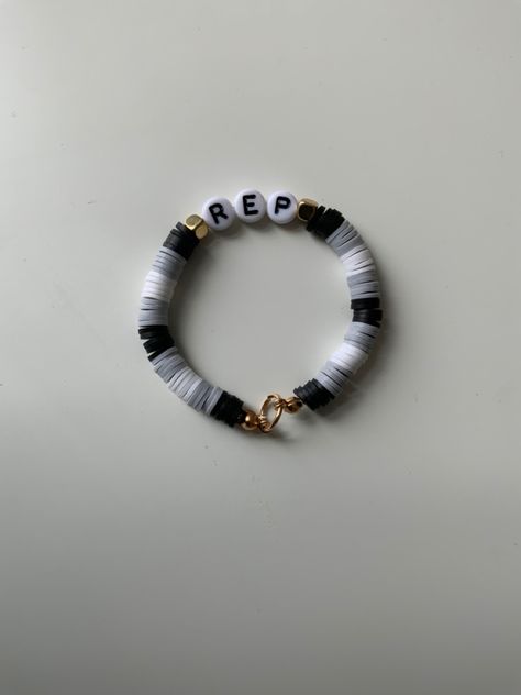 Reputation Clay Bead Bracelet, Reputation Taylor Swift Clay Bead Bracelet, Clay Beads Eras Tour Bracelets, Eras Tour Clay Bead Bracelet, Eras Tour Bracelets Clay Beads, Reputation Bracelet Ideas, Reputation Bracelet, Swiftie Core, Taylor Bracelets