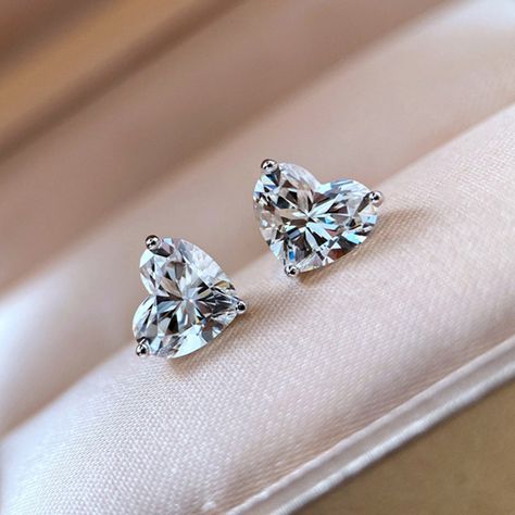 Baguette Earring, Unique Earring, Diamond Solitaire Earrings, One Piece 1, Solitaire Earrings, Heart Shaped Earrings, Diamond Earring, Moissanite Earrings, Earring Studs