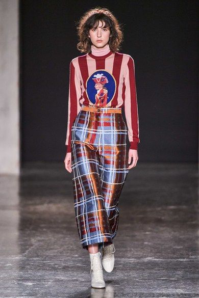 Stella Jean Fall 2019 Ready-to-Wear collection, runway looks, beauty, models, and reviews. Diesel Punk, Short Dress Styles, Stella Jean, 2020 Fashion Trends, Fall Jeans, Autumn Collection, African Print Dresses, Milan Fashion Weeks, Africa Fashion