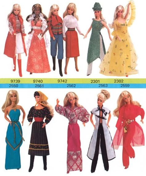 1980 Barbie, Barbie Catalog, Barbie Booklet, 1980s Outfits, 1980s Barbie, Superstar Barbie, 1980s Dress, Barbie Clothes Patterns, Im A Barbie Girl