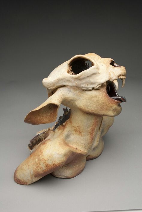 Animal Skull Sculpture, Woman Clay Sculpture, Teeth Sculpture, Creepy Sculptures, Underglaze Ceramics, Surreal Sculpture, Monster Sculpture, Art Sinistre, Art Bizarre