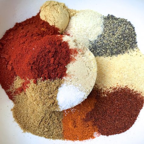 Sweet and Spicy BBQ Rub Bbq Pork Rub, Pork Rub Recipe, Pork Dry Rubs, Bbq Rub Recipe, Pork Chop Seasoning, Spice Rubs, Bbq Spice, Dry Rub Recipes, Pulled Pork Tacos