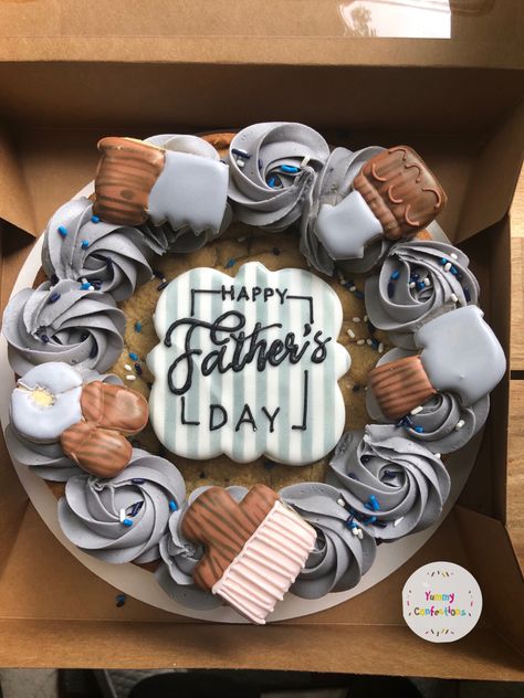 Father's Day Decorated Cookie, Father’s Day Cookies Cakes, Fathers Day Bakery Ideas, Fathers Day Baking Ideas, Diy Father’s Day Cookies, Father Day Cookies, Father’s Day Cookies Decorated, Fathers Day Dessert Box Ideas, Father’s Day Sugar Cookies