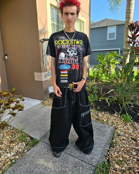 I'm a Rockstar.....cause I use code devo15 on jnco.com #jnco #swag #baggy #y2k #raver #alt #monsterenergy #Rockstar #aesthetic #90s #2000s #grunge #numetal #metalmulisha 2000s Baggy Outfits, Grunge Rave Outfits, 2000s Grunge Aesthetic, 2000s Grunge, 90s Rave, Rockstar Energy Drinks, Rockstar Energy, Metal Mulisha, Outfits Baggy