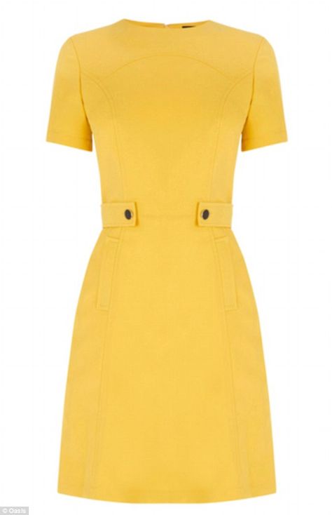 Oasis have a sixties inspired shift dress in a sunny shade that will help you get the Duchess look for just £50 Shift Dress Outfit, 1960s Shift Dress, Dresses Yellow, Retro Style Dress, Retro Yellow, Robes Vintage, Oasis Dress, Dress Retro, Dress Yellow