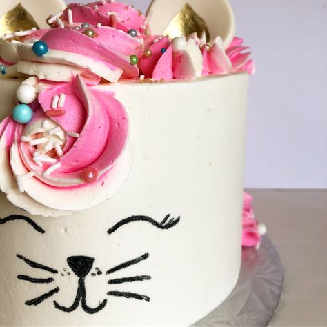 Caticorn, cat unicorn cake Kitty Corn Birthday Cake, Kitty Corn Cake, Corn Birthday Cake, Cat Unicorn Cake, Caticorn Birthday Party, Corn Cake, Twins Cake, Cat Unicorn, Cakes Inspiration