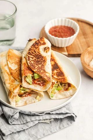 Midweek Meals for January: 3 Energizing Recipes – RBX Active Sauce For Wraps, Chicken Avocado Wrap, Grilled Chicken Avocado, Avocado Wrap, Grilled Avocado, Chicken Wrap Recipes, Avocado Chicken, Avocado Sauce, Quick Dinners