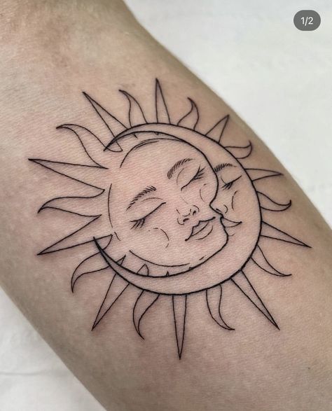 Full Arm Sleeve, Arm Sleeve Tattoos For Women, Sun And Moon Tattoo, Jellyfish Tattoo, Sun Tattoos, Feminine Tattoo, Wrist Tattoos For Women, Jesus Face, Arm Sleeve Tattoos