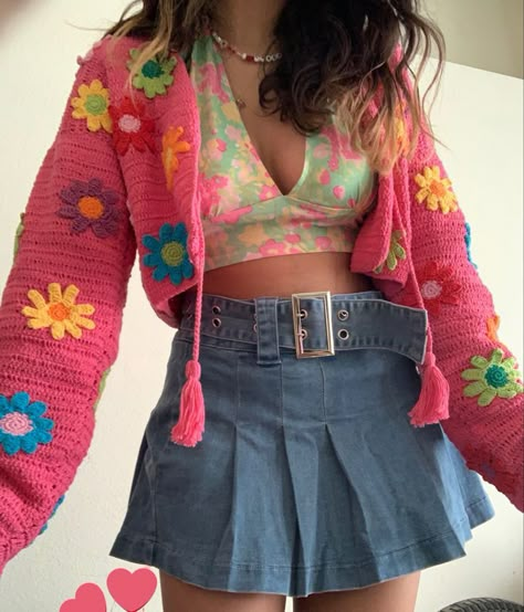 Pin by Léane Ely on ropa | Pretty outfits, Stylish outfits, Cute casual outfits Y2k Pink, Indie Outfits, Swaggy Outfits, Halter Crop Top, Mode Vintage, Aesthetic Outfits, Aesthetic Fashion, Cute Fashion, Crochet Clothes