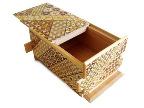 Hakone Marquetry Chinese Puzzle Box, Japanese Mosaic, Vintage Film Projector, Secret Lock Box, Japanese Puzzle Box, Japanese Puzzle, Puzzle Boxes, Hard Puzzles, Box Maker