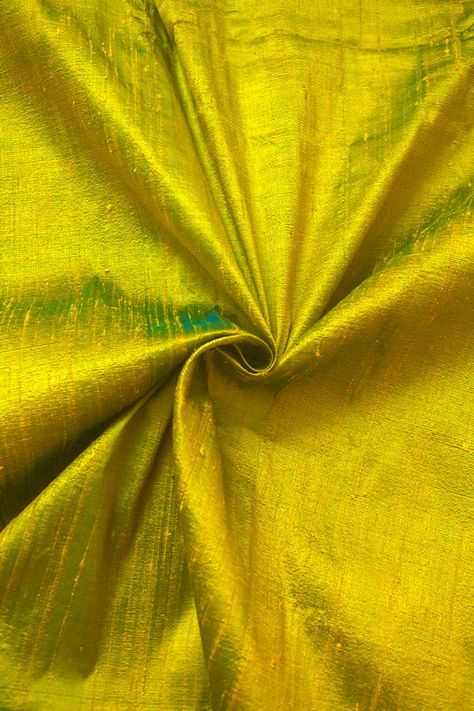 Printed Raw Silk Fabric, Raw Silk Fabric Texture, Silk Fabric Online, Raw Silk Dress, Printed Silk Fabric, Fabric Board, 90s Home, Raw Silk Fabric, Muslim World