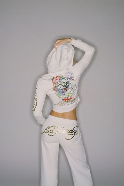 Ed Hardy UO Exclusive Shrunken Zip-Up Jacket Ed Hardy Jacket, Ed Hardy Outfit, Mcbling Style, Ed Hardy Hoodie, Tattoo Shirts, Early 2000s Fashion, 2000s Fashion Outfits, Streetwear Fashion Women, Hoodie Outfit