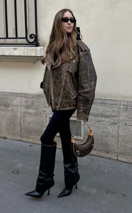 Pernille Teisbaek, Streets Of Paris, Leather Jacket Outfits, Brown Outfit, Summer Outfit Inspiration, Fashion People, Brown Leather Jacket, 가을 패션, Fashion Street