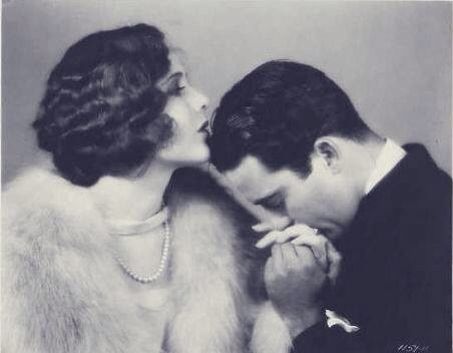 Norma Talmadge, Gilbert Roland, Couples Vintage, Old Fashioned Love, Girlfriend Quotes, Vintage Couples, Vintage Romance, Albert Camus, Old Love