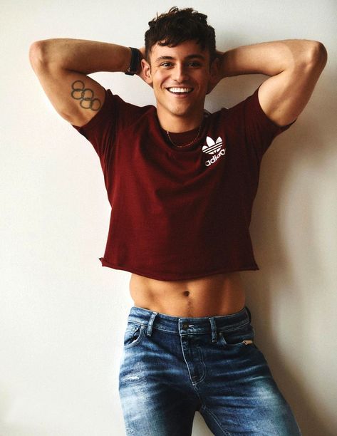 Crop Top Men, Jeff Seid, Mens Crop Top, Man About Town, Tom Daley, Gay Fashion, Half Shirts, Adidas Originals Mens, A Man