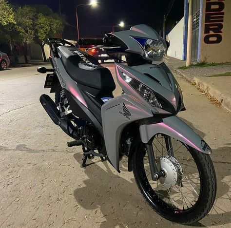 Honda Wave 110 Tuning, Crypton X Yamaha, Fake Boyfriend Video Call, Yamaha Crypton, Honda Scooters, Honda Wave, Moto Yamaha, Moto Honda, Motos Honda