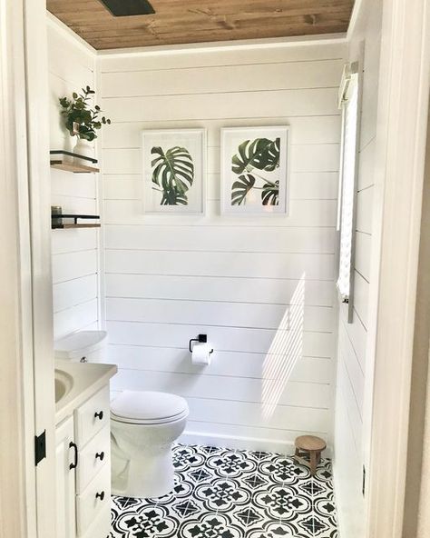 Diy Half Bath, Barn Bathroom Ideas, Half Bath Makeover, Stencil Tile, Barn Bathroom, Cottage Bathroom Ideas, Shiplap Wall Diy, Shiplap Bathroom, Bright Bathroom