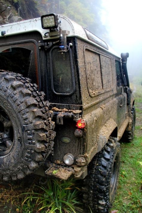 get dirty Off Roaders, Porsche Classic, Jeep Willys, Land Rover Defender 90, Diesel Cars, Road Vehicle, Jeep 4x4, Defender 90, Land Rover Series