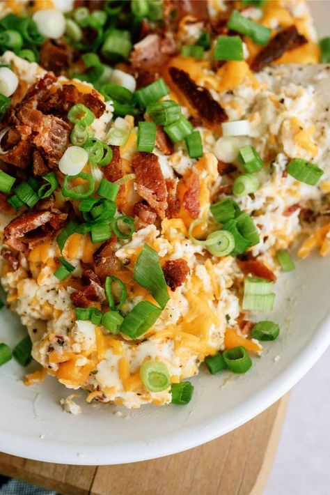 Creamy, cheesy, chicken with bacon and ranch makes for the best dinner recipe ever. This easy baked crack chicken recipe is so good! Best Dinner Recipes Ever, Protein Muffins, High Protein Low Carb, Best Dinner Recipes, High Protein Recipes, Copycat Recipes, Easy Baking, Chicken Recipe, Casserole Recipes