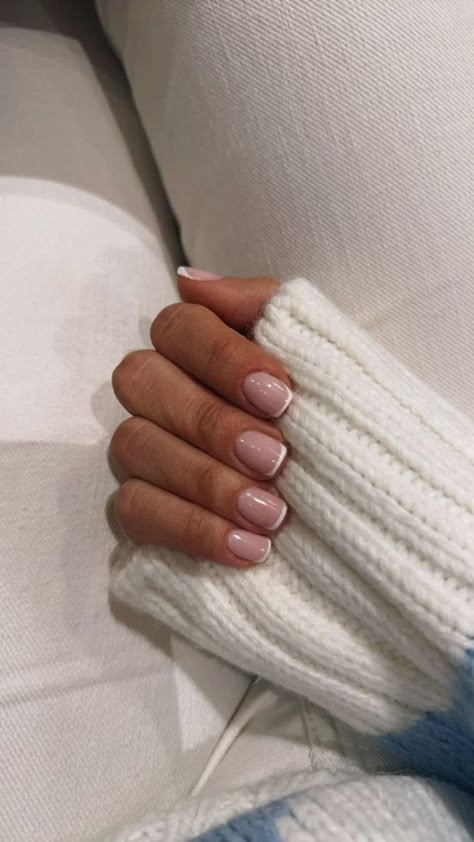 French Nails Small Nail, White Tip On Natural Nails, Biab French Manicure, French Tip Nails On Short Nails, Clean French Manicure, Short Short French Nails, French Tip Gel Manicure Natural Nails, White Tip Natural Nails, Short Biab French Tip Nails