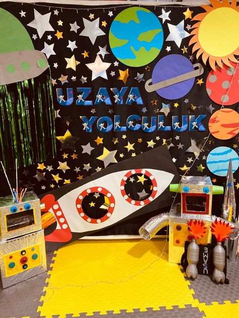 Outer Space School Theme, Space Theme Decorations, School Wide Themes, Toddler Sensory Bins, Space Classroom, Preschool Decor, School Theme, Birthday Party Theme Decorations, Hand Crafts For Kids