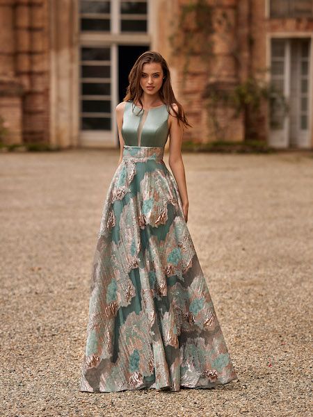 Abiti da cerimonia Nicole Milano 2023, una nuova idea di eleganza Fab Frocks, Diy Fashion, Bridesmaid Dresses, Wedding Dresses, Wardrobe, Dresses, Beauty, Clothes