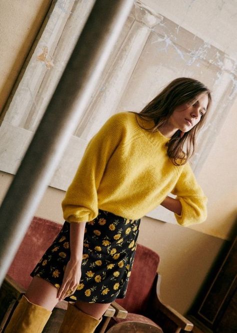 Gamine Outfits, Rok Outfit, Soft Gamine, Rock Outfit, Paris Mode, Boden Dress, Moda Chic, Elegante Casual, Yellow Sweater