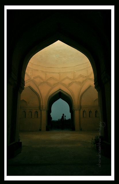 lesson: frame within a frame inspiration: chandra sekhar podugu Photography Framing, Frame Within A Frame, Frame Inspiration, Frame Photography, Nikon D5000, Framing Photography, The Frame, A Frame, Lamp Post