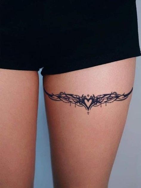 Lace Thigh Tattoos, Thigh Garter Tattoo, Tattoo Mujer, Simple Leg Tattoos, Clever Tattoos, Leg Tattoos Women, Incredible Tattoos, Tatuaje A Color, Wrist Tattoos For Women