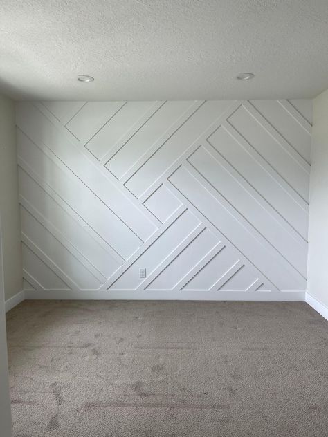 Herringbone Panelling, Slat Walls, Pallet Walls, Dining Room Accents, Polished Plaster, House Wall Design, Art Walls, Room Accent Wall, Accent Wall Designs