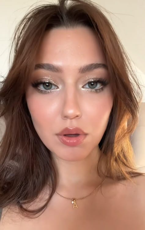 Doe Eyed Wedding Makeup, Ethereal Makeup For Brown Eyes, Light Going Out Makeup, Subtle Prom Makeup For Green Eyes, Natural Prom Makeup Green Eyes, Cream Dress Makeup Look, Glitter Foxy Eyes, Wedding Guest Makeup Natural, Matte Makeup Look Wedding