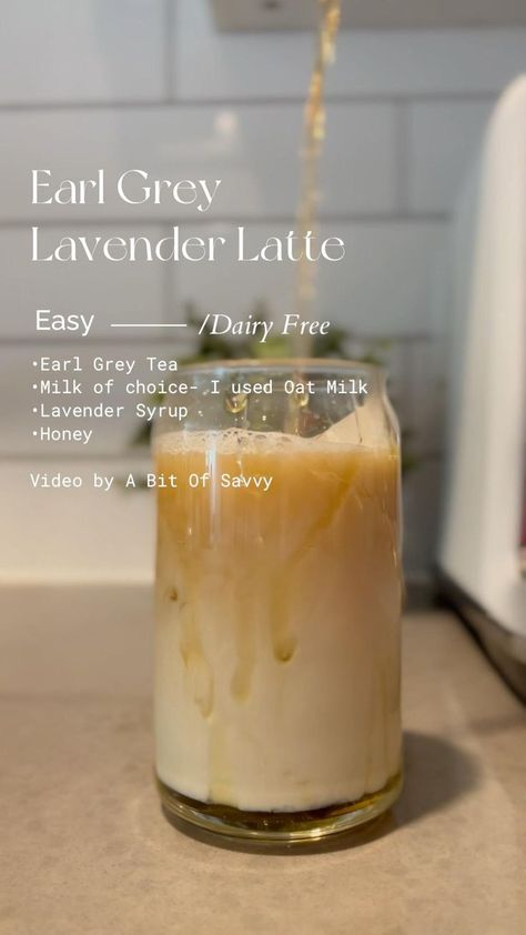 Jasmine Milk Tea, Jasmine Milk Tea Recipe, Barista Recipe, Milk Tea Recipe, Milk Tea Recipes, Iced Drinks Recipes, Tea Drink Recipes, Training Room, Starbucks Drinks Recipes