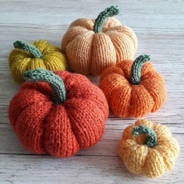 These+pumpkins+are+very+quick+and+easy+to+knit.+In+no+time+you+will+have+a+beautiful+collection+to+display+at+Halloween+or++Autumn+or+Harvest+Festival+. Each+decorative+pumpkin+is+knitted+flat+and+seamed.+The+shaping+is+easily+added+after+you+have+sewn+up+and+stuffed+your+pumpkin.+I+explain+how+to+do+this+with+fully+illustrated+instructions.+ You+can+make+the+stalks+either+by+knitting+flat+and+seaming+or+working+an+I-cord+(Instructions+for+both+methods+are+included) This+pattern+is+for+DK+(worst Knitted Pumpkin Pattern, Pumpkin Patterns Free, Diy Thanksgiving Crafts, Halloween Knitting, Decorative Pumpkin, Fun Fall Crafts, Diy Thanksgiving, I Cord, Crochet Pumpkin