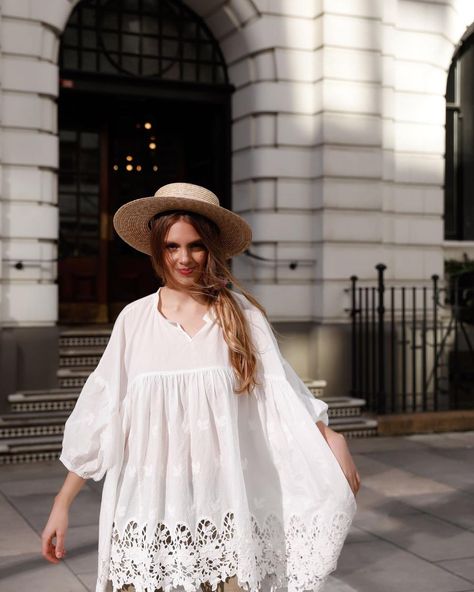 Miss Rose Sister Violet on Instagram: “Oh so pretty .. the French smock in vintage French cotton lace ... www.missrosesisterviolet.com” Violet Rose Hair, Miss Rose Sister Violet, Violette Fr Eye Makeup, Spring V-neck Smock Blouse, Rosé Sister, Cocktail Outfit, Cotton Lace, French Vintage, Smocking