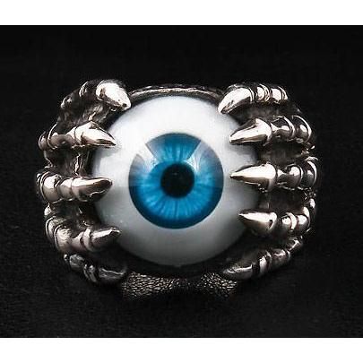 Being quirky and peculiar, our Sterling Silver Blue Eyeball Ring shows off an all-seeing eye clutched by a monster. Except the eye, the ring is cast from silver Evil Hands, Eyeball Ring, Biker Rings Mens, Steampunk Jewellery, Art Eyes, Biker Stuff, Gothic Jewellery, Skull Rings, Dark Jewelry