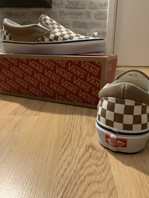 Brown Checkered Vans, Checked Vans, Check Vans, Brown Checkered, Vans Checkered, Checkered Vans, White Vans, Shoes Brown, Back To School