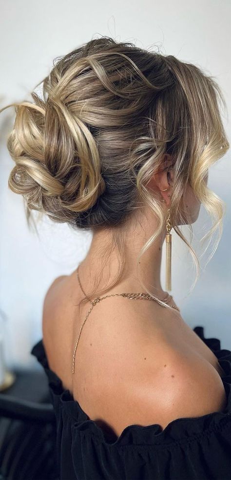 Bridal hairstyles that perfect for ceremony and reception 15 Blonde Wedding Hair Updo Messy Buns, High Bun Wedding Hairstyles With Veil, 2023 Updos, Bridal Hair Updo With Veil, Wedding Hair Dos, Voluminous Bun, High Bun Wedding Hairstyles, Engagement Photo Hair, Hairstyle Updo