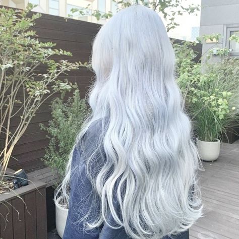 Light Blue Hair Aesthetic, Fairy Hair Color, Ice Blue Hair, Icy Blue Hair, Periwinkle Hair, Silver Blue Hair, Baby Blue Hair, Icy Hair, Blue Hair Aesthetic