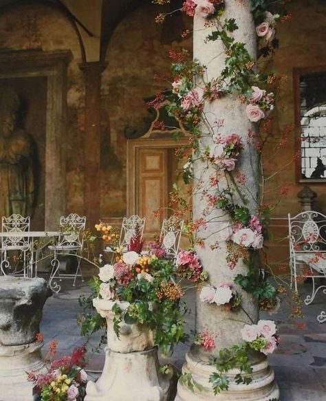 Mantel Flowers, Fairy Vibe, Living Room Candles, Royalty Dr, Wedding Garden Party, Roman Columns, Notes Art, Outdoor Spa, Walled Garden