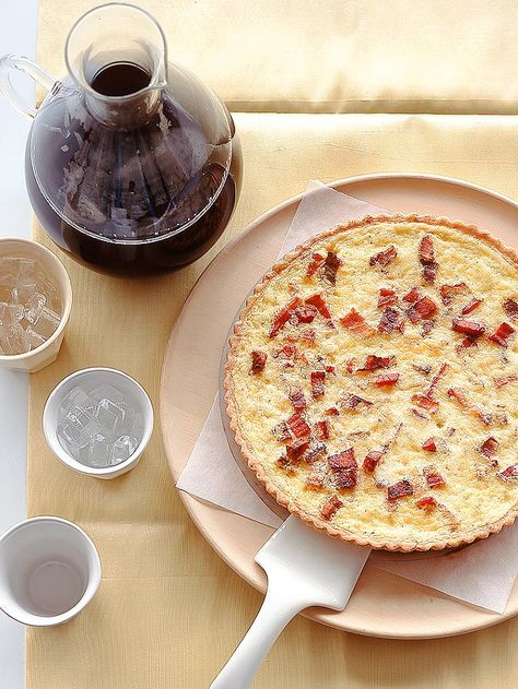 Quiche Lorraine Recipe, Breakfast Quiche, Egg Recipes For Breakfast, Savory Pie, Best Breakfast Recipes, Quiche Recipes, Tart Recipes, Classic Food, Best Breakfast