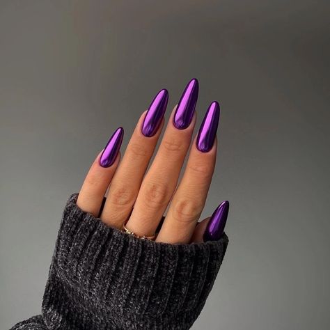 Neon Purple Nails, Light Blue Chrome, Chrome Nail Designs, Ombre Chrome Nails, Purple Chrome Nails, Red Chrome Nails, Nails Rainbow, Blue Chrome Nails, Concert Nails