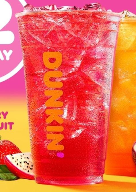 Complete nutrition information for Strawberry Dragonfruit Dunkin' Refreshers Small from Dunkin Donuts including calories, Weight Watchers points, ingredients and allergens. Calories In Strawberries, Strawberry Refresher Recipe, Dunkin Donuts Menu, Dunkin Donuts Coffee Drinks, Dunkin Donuts Iced Coffee, Strawberry Donuts, Complete Nutrition, Caramel Latte, Dunkin Donuts Coffee