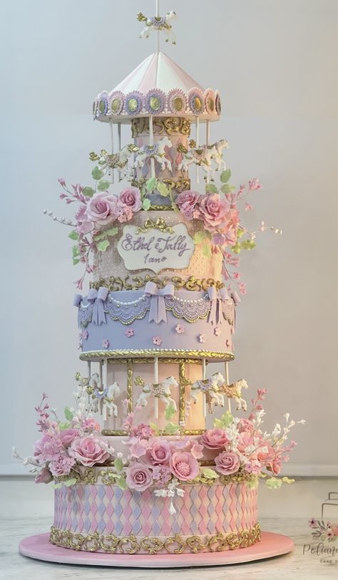 Carrousel Cake, Floral Cake Design, Unique Diaper Cakes, Teapot Cake, Carousel Party, Carousel Cake, Baby Shower Sweets, Gravity Cake, Big Wedding Cakes