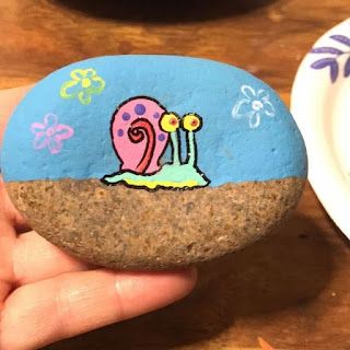 30 Creative Ideas for Making Painted Rocks | #rock #painting #ideas #diyrocks | ARA HOME Diy Rock Art, Posca Marker, Rock Painting Ideas, Stone Art Painting, Art Painting Tools, Painted Rocks Kids, Painted Rocks Craft, Tanah Liat, Painted Rocks Diy