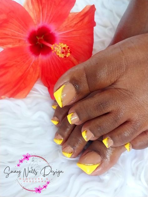 Yellow Acrylic Toes, Yellow Toe Nails, Mail Color, Micro Braids Hairstyles, Pedicure Nail Designs, Pedicure Ideas, Gel Toe Nails, Acrylic Toe Nails, Acrylic Toes