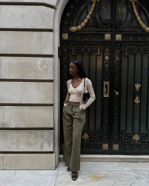 Sorry, Jeans—Olive Green Trousers Are the Staple Fashion Can't Stop Wearing | Who What Wear UK Olive Green Jeans Outfit, Green Trousers Outfit, Olive Green Trousers, Green Jeans Outfit, Olive Green Jeans, Trouser Outfit, Stockholm Street Style, Green Trousers, Wide Trousers