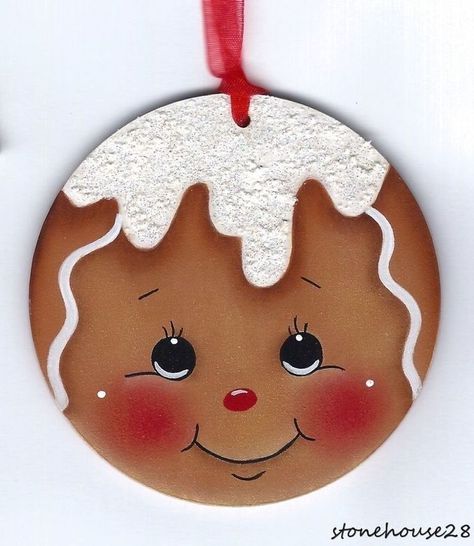 Gingerbread Gingerbread Crafts, Gingerbread Christmas Decor, Gingerbread Decorations, Gingerbread Ornaments, Painted Christmas Ornaments, Christmas Ornaments Homemade, Christmas Ornament Crafts, Christmas Paintings, Christmas Wood